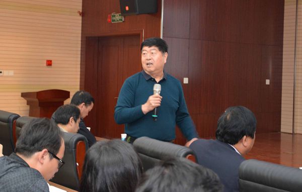 3、姚金山董事長在報告會上作重要指示.jpg