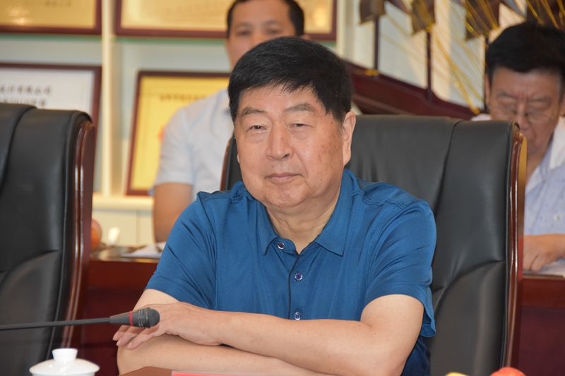 2-公司董事長姚金山代表公司對晉城市規(guī)劃院領導蒞臨我院考察交流表示熱烈歡迎.jpg