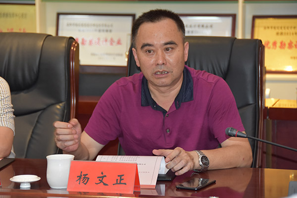 6、總經(jīng)理助理兼交通市政院院長楊文正在簽約儀式上發(fā)言.JPG
