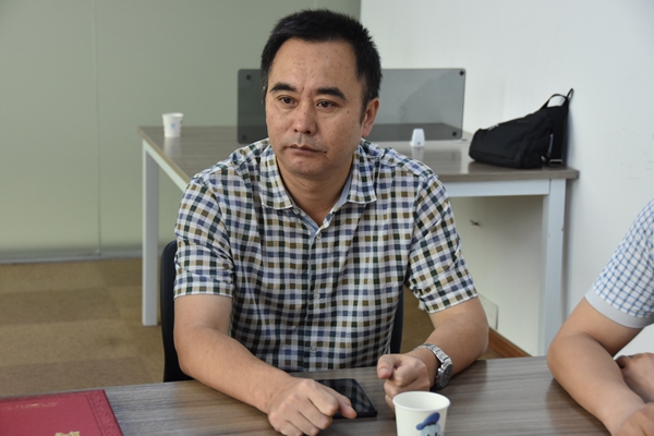 5、總經(jīng)理助理兼交通市政設(shè)計(jì)院院長楊文正對(duì)廣東分公司下一步的科學(xué)發(fā)展提出了建設(shè)性的意見.jpg