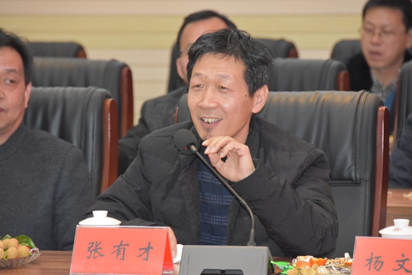 6.各管理技術(shù)骨干為公司發(fā)展建言獻策.jpg