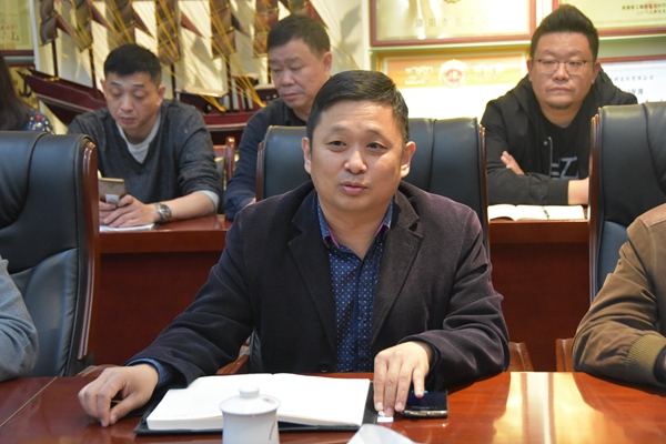 3、管理者代表張松杰在首次會上介紹公司三體系管理工作情況.jpg
